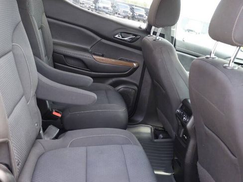 Used 2021 GMC Acadia SLE w/ Driver Convenience Package AWD/4WD image 16