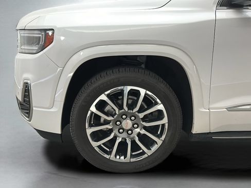 Used 2020 GMC Acadia Denali w/ LPO, 'HIT The Road' Package AWD/4WD image 42