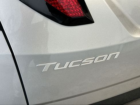 Used 2025 Hyundai Tucson SE FWD image 10