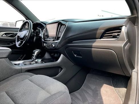 Used 2023 Chevrolet Traverse LT AWD/4WD image 14