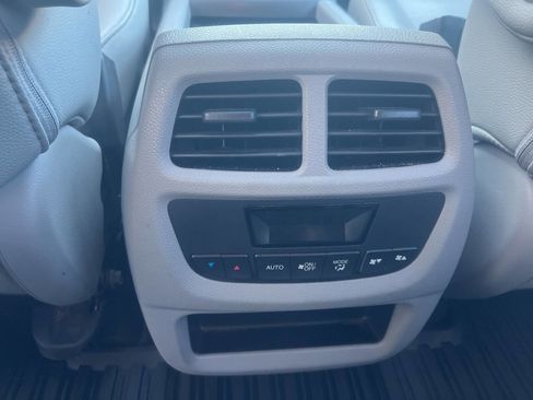 Used 2017 Honda Pilot EX-L image 18