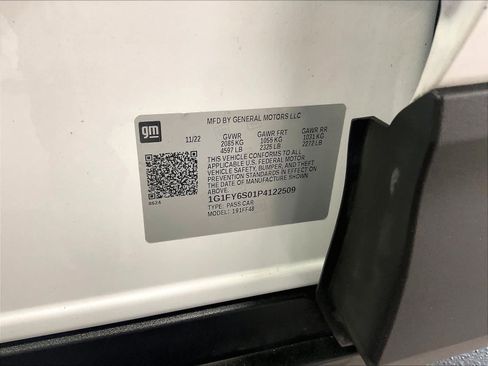 Used 2023 Chevrolet Bolt EUV LT w/ Comfort Package image 34