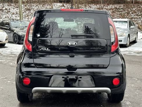 Used 2017 Kia Soul + w/ UVO Package image 4
