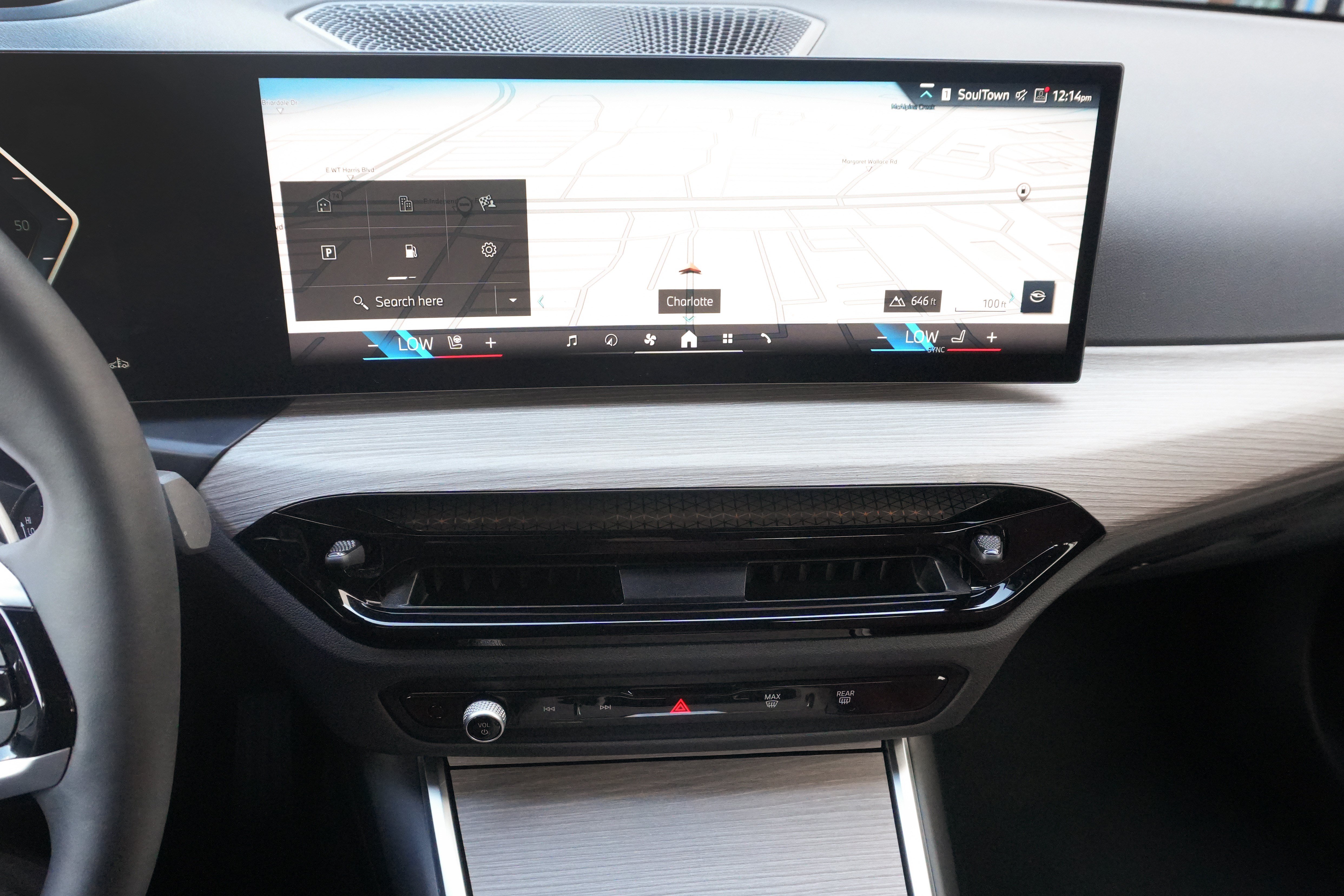 Certified 2025 BMW 330i Sedan RWD image 21