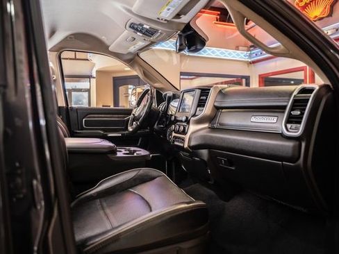 Used 2019 RAM 3500 Laramie image 33