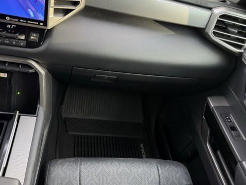 Used 2024 Toyota Sequoia Limited image 35