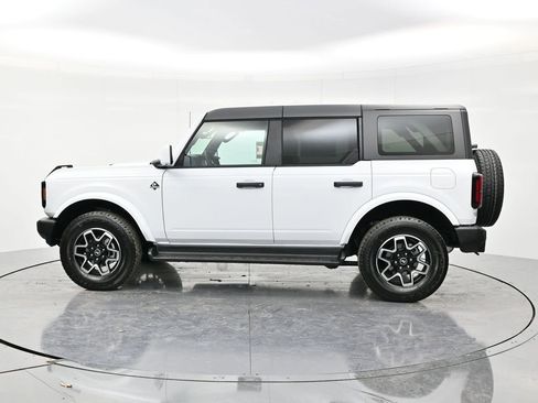 New 2026 Ford Bronco Outer Banks AWD/4WD image 8