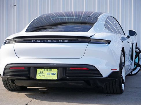 Used 2020 Porsche Taycan Turbo image 4