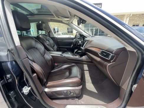 Used 2019 Maserati Levante GranLusso image 29