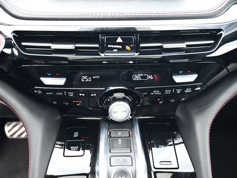 Used 2023 Acura MDX A-Spec image 30