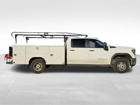 Used 2023 GMC Sierra 3500 Pro w/ Convenience Package image 10
