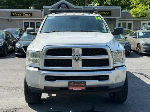 Used 2016 RAM 2500 Tradesman w/ Chrome Appearance Group AWD/4WD image 3