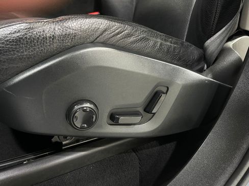 Used 2017 Volvo XC90 T5 Momentum w/ Vision Package image 16