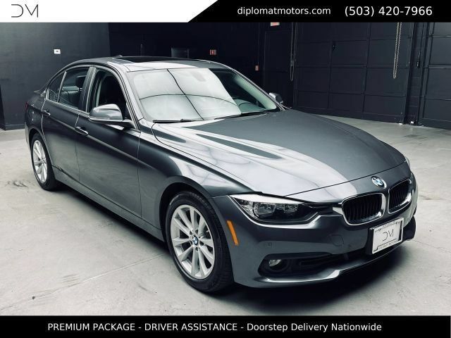 Used 2017 BMW 320i Sedan RWD image 9