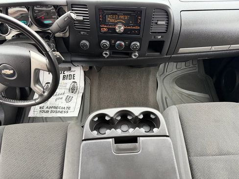 Used 2007 Chevrolet Silverado 1500 LT w/ Towing Package image 17
