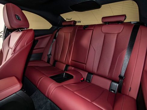 Used 2025 BMW 230i 230i w/ M Sport Package image 19