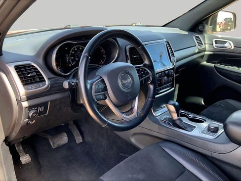 Used 2022 Jeep Grand Cherokee Laredo X AWD/4WD image 28