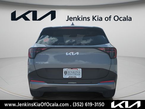 New 2026 Kia Sportage EX w/ EX Panorama Roof Package FWD image 4