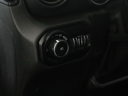 Used 2021 Jeep Wrangler Unlimited Sahara AWD/4WD image 8