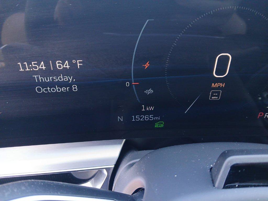 Certified 2024 Cadillac Lyriq Luxury AWD/4WD image 14