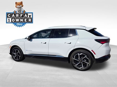 Used 2025 Chevrolet Equinox EV LT image 4