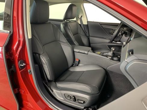 Used 2025 Lexus ES 300h F Sport w/ Accessory Package (Z2) image 40