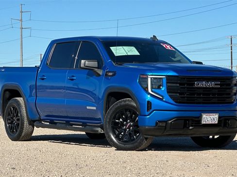 Used 2022 GMC Sierra 1500 Elevation w/ X31 Off-Road Package image 2
