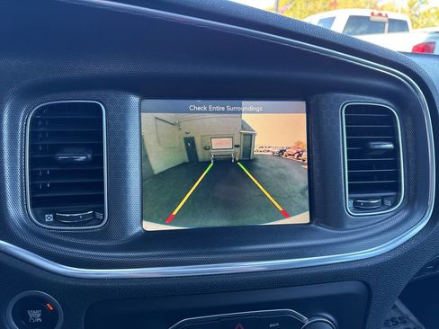 Used 2015 Dodge Charger SXT w/ AWD Premium Group image 28