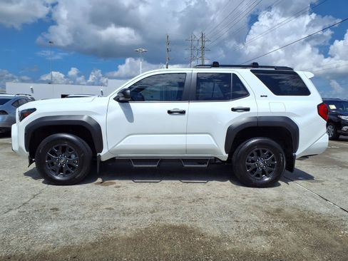 Used 2025 Toyota 4Runner SR5 RWD image 6