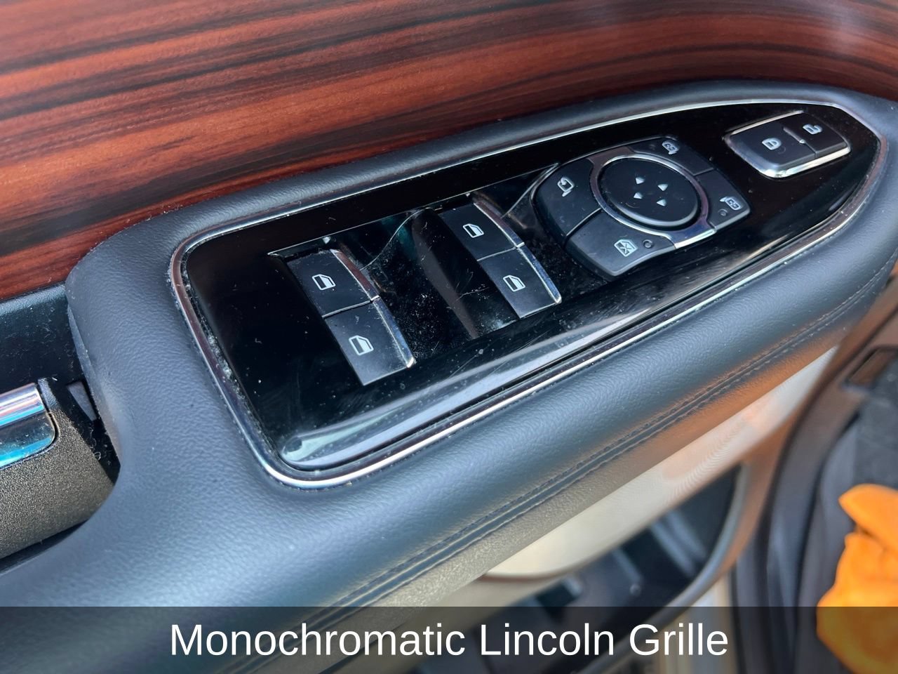 Used 2023 Lincoln Navigator Reserve AWD/4WD image 13