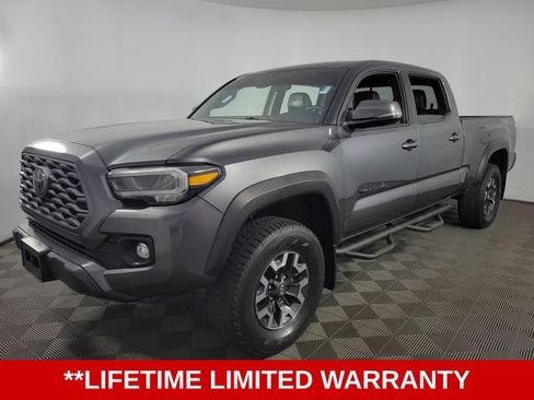 Used 2023 Toyota Tacoma TRD Off-Road w/ TRD Premium Off Road Package AWD/4WD image 3