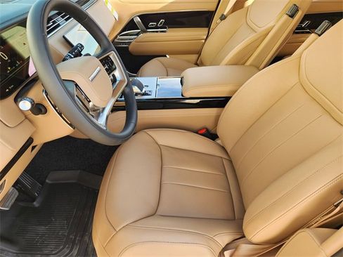 New 2026 Land Rover Range Rover SE image 9