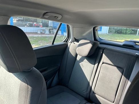 Used 2017 Chevrolet Trax LS FWD image 13