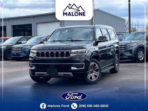 Used 2023 Jeep Wagoneer L Series II image 1