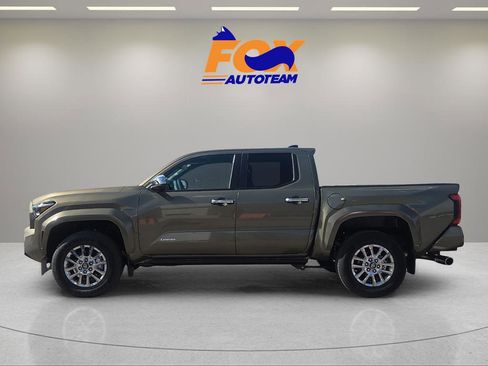 New 2026 Toyota Tacoma Limited AWD/4WD image 2