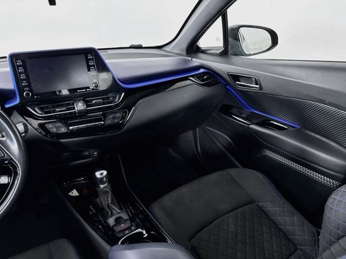 Certified 2021 Toyota C-HR XLE FWD image 21
