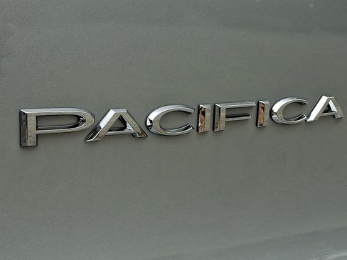 New 2026 Chrysler Pacifica Select image 18