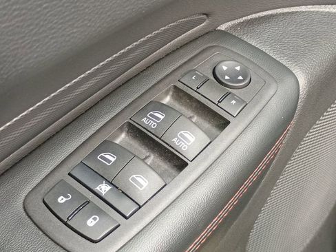 Used 2025 Dodge Durango GT AWD/4WD image 15