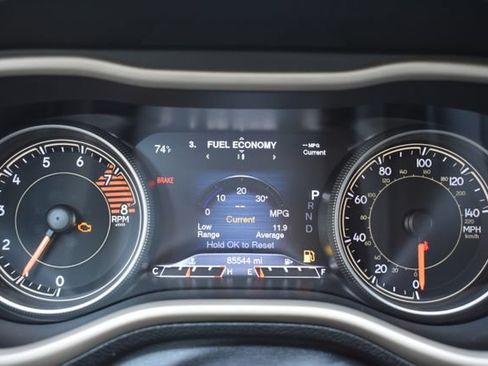 Used 2017 Jeep Cherokee Limited AWD/4WD image 21