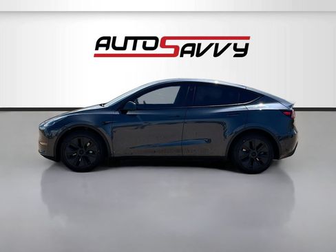 Used 2025 Tesla Model Y Long Range AWD/4WD image 4