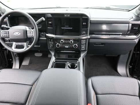New 2026 Ford F250 Lariat w/ Black Appearance Package AWD/4WD image 16