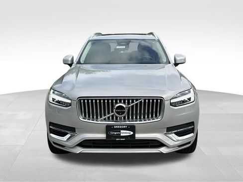 Used 2023 Volvo XC90 T8 Plus w/ Protection Package Premier AWD/4WD image 3