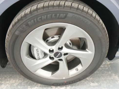 New 2026 Genesis GV70 2.5T Select AWD/4WD image 11