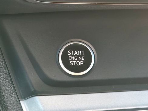 Used 2024 Audi Q3 2.0T Premium image 39