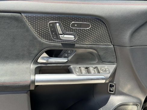 Used 2025 Mercedes-Benz GLA 250 image 20
