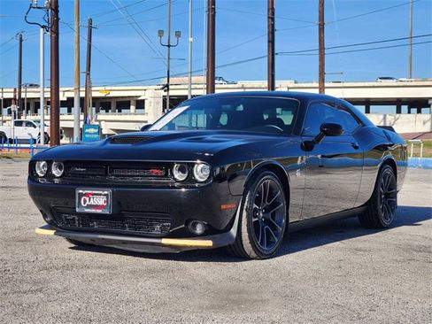 Used 2021 Dodge Challenger R/T Scat Pack image 3