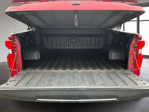 Used 2019 Chevrolet Silverado 1500 RST image 18