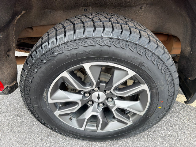 Used 2023 Chevrolet Silverado 1500 RST AWD/4WD image 17