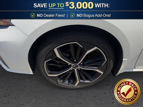 Used 2023 Nissan Altima 2.5 SR FWD image 13