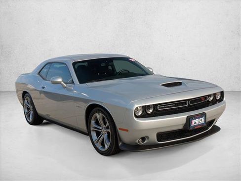 Used 2022 Dodge Challenger R/T image 3
